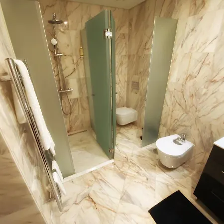 Tm Luxury Aparthotel 4*